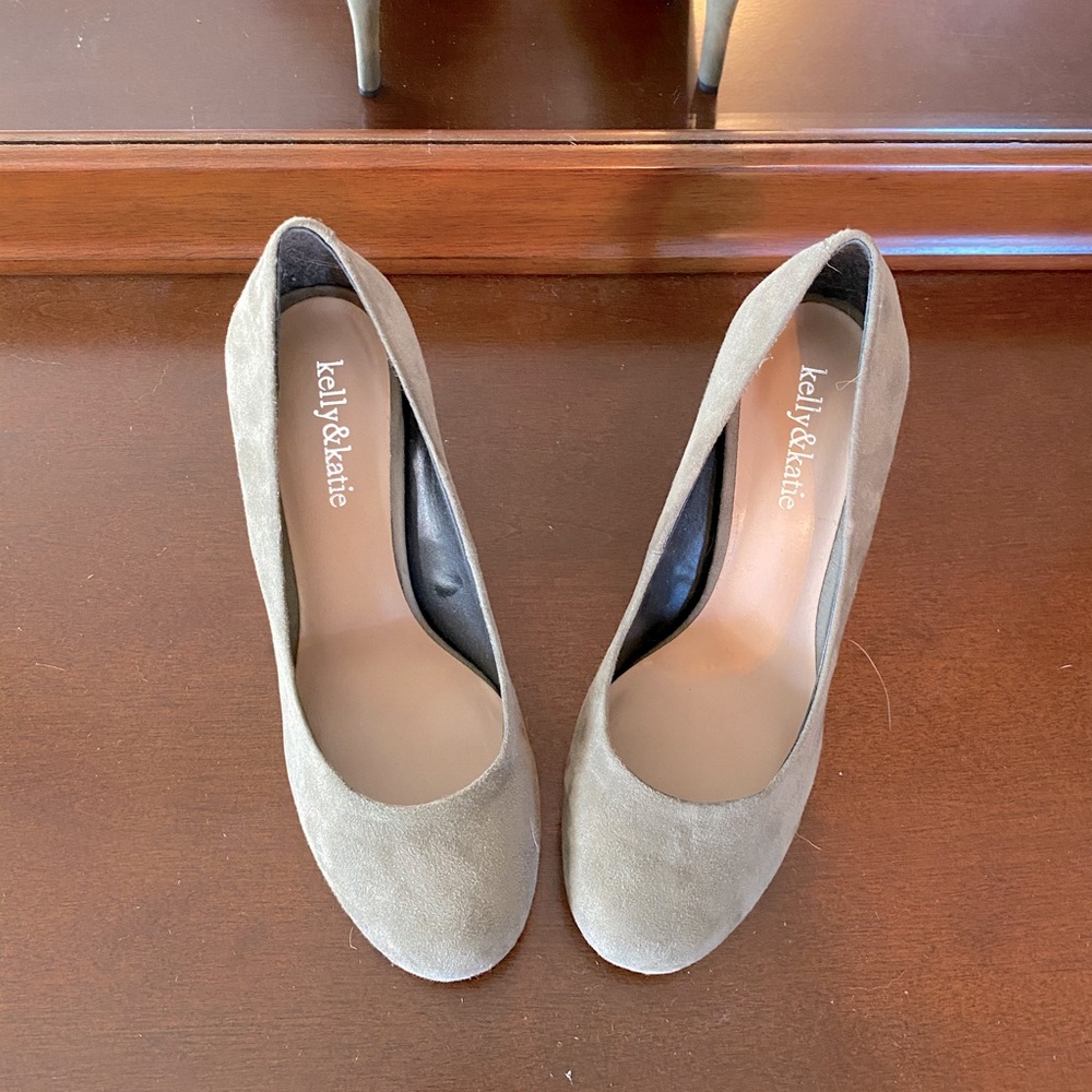 Green seude heels